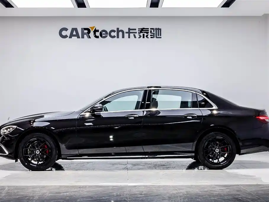 Mercedes-Benz E-Class 2023