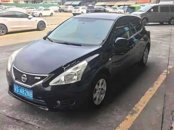 Nissan Tiida 2013