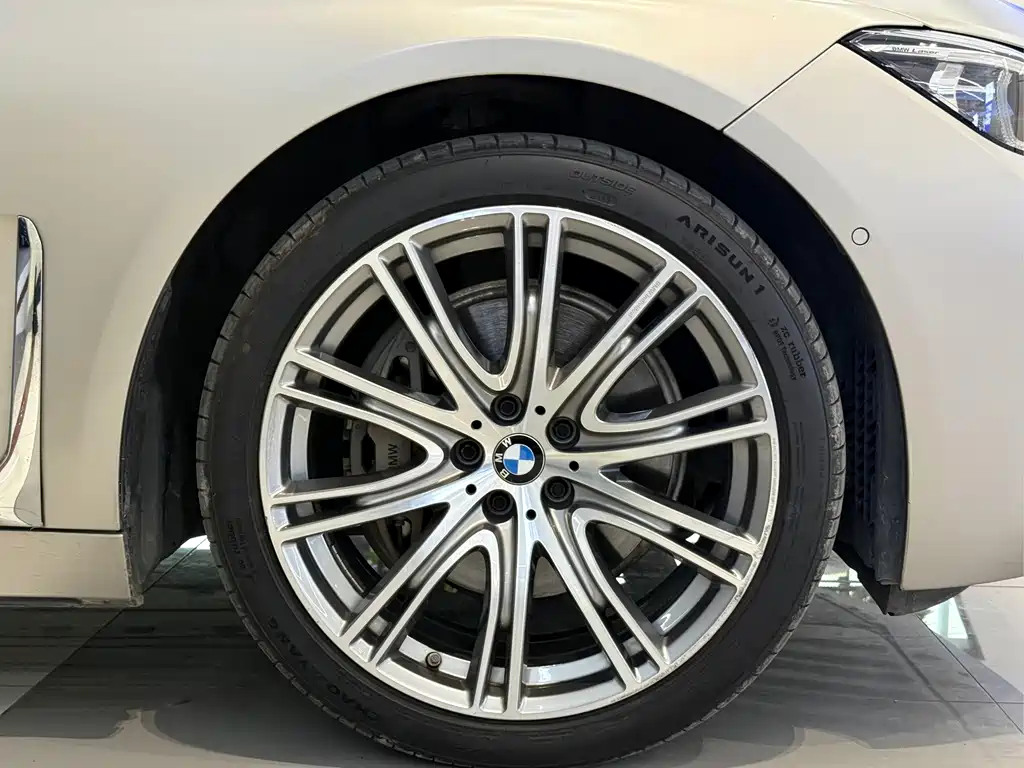 BMW 7 Series 2020 — фото 18
