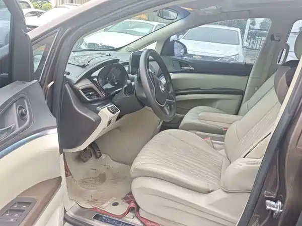 Buick GL8 2023