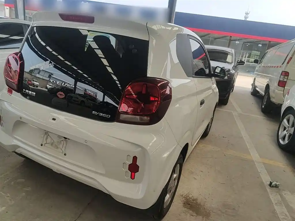Roewe Clever 2021 — фото 8