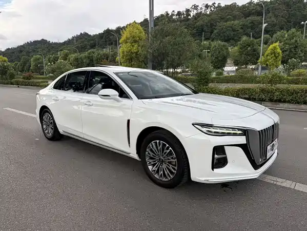 Hongqi H5 2022