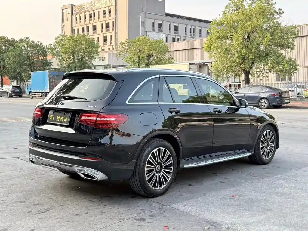 Mercedes-Benz GLC 2018 — фото 7