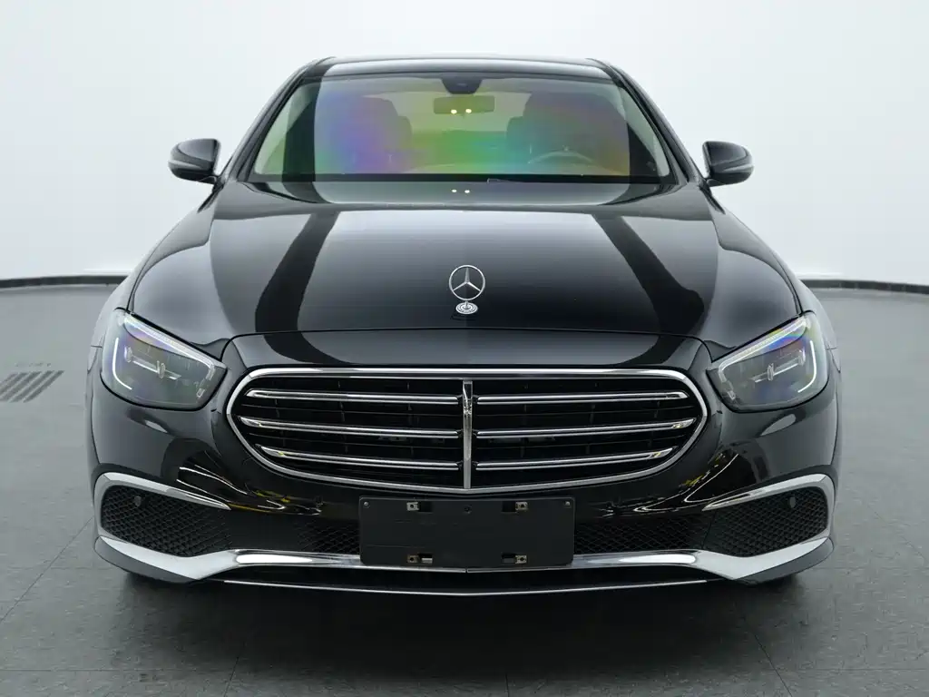 Mercedes-Benz E-Class 2022 — фото 2