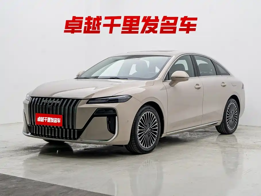 Roewe M7 DMH 2025