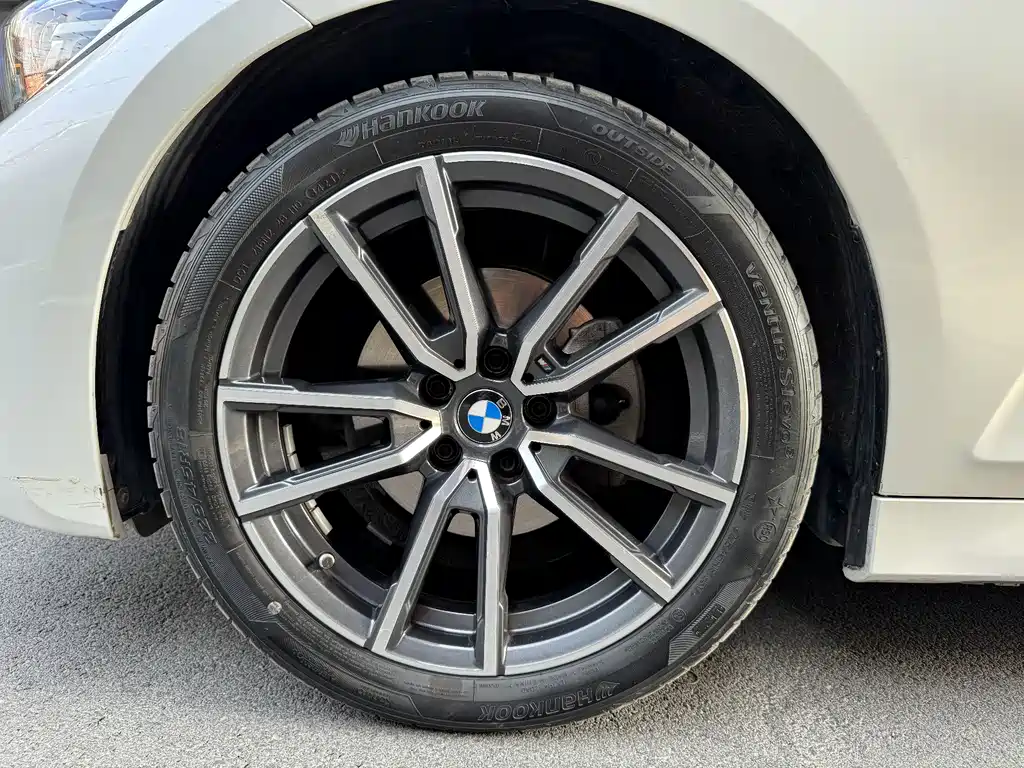 BMW 3 Series 2021 — фото 13