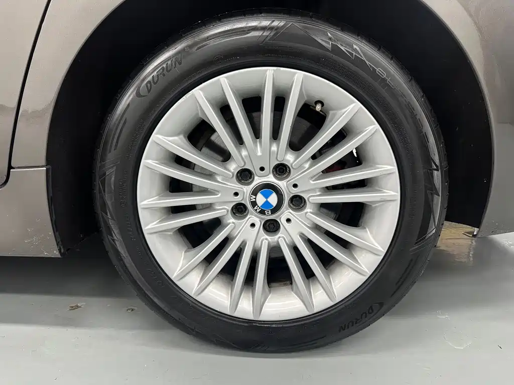 BMW 5 Series 2013 — фото 15