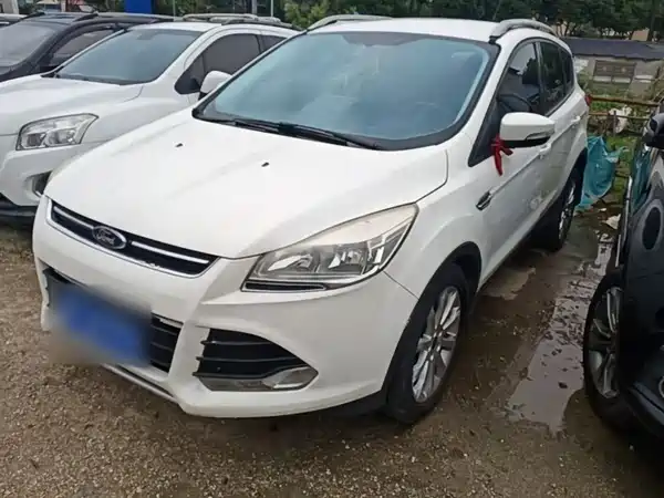 Ford Kuga 2015
