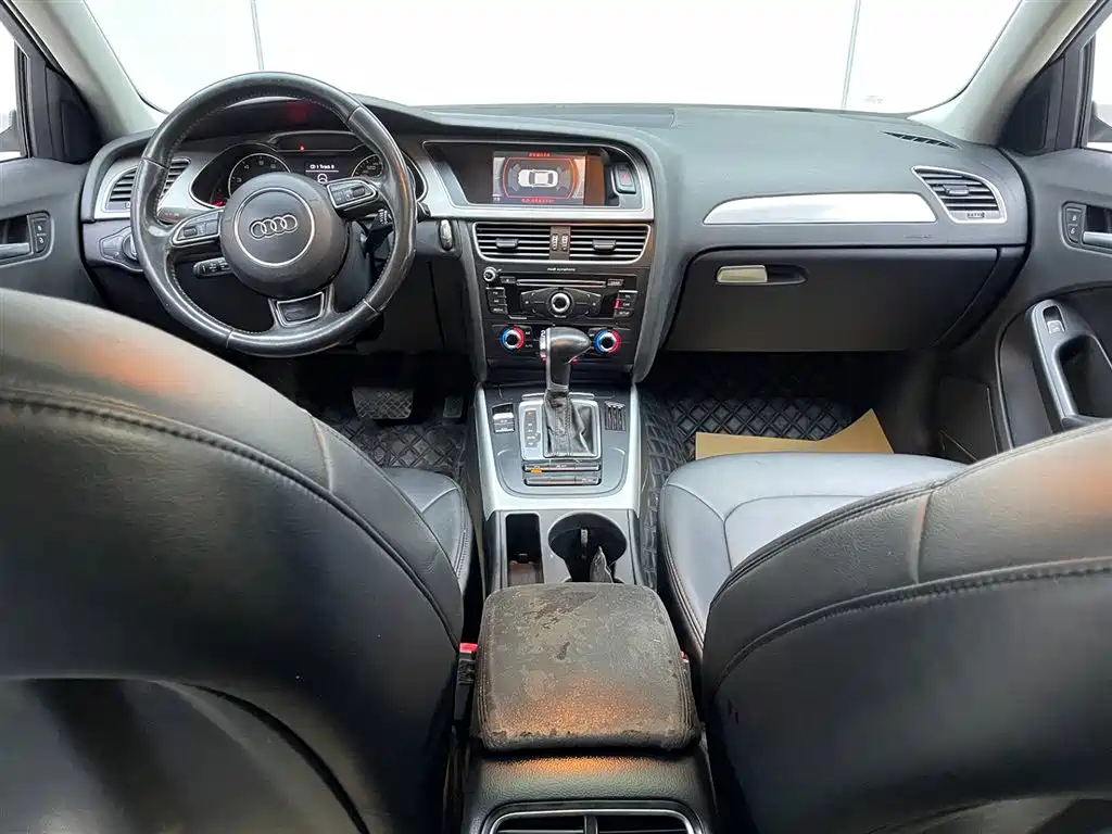 Audi A4L 2015 — фото 23