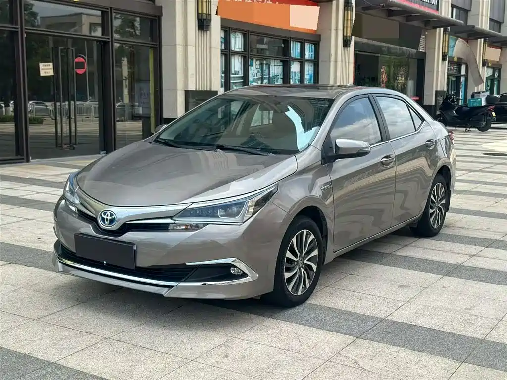 Toyota Corolla 2019 — фото 1