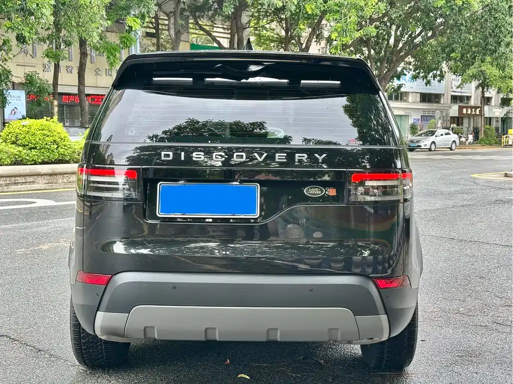 Land Rover Discovery 2018