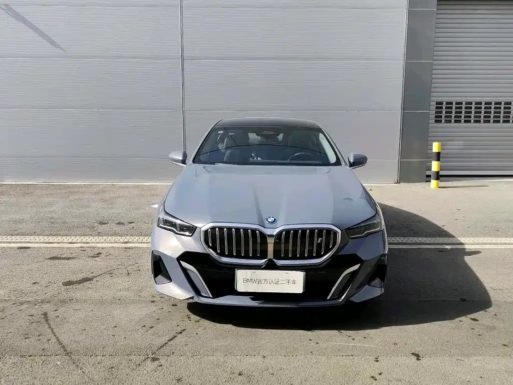 BMW i5 2024 — фото 3