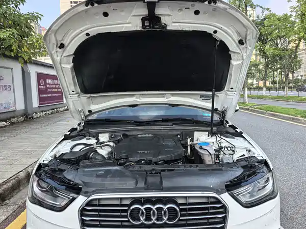 Audi A4L 2015