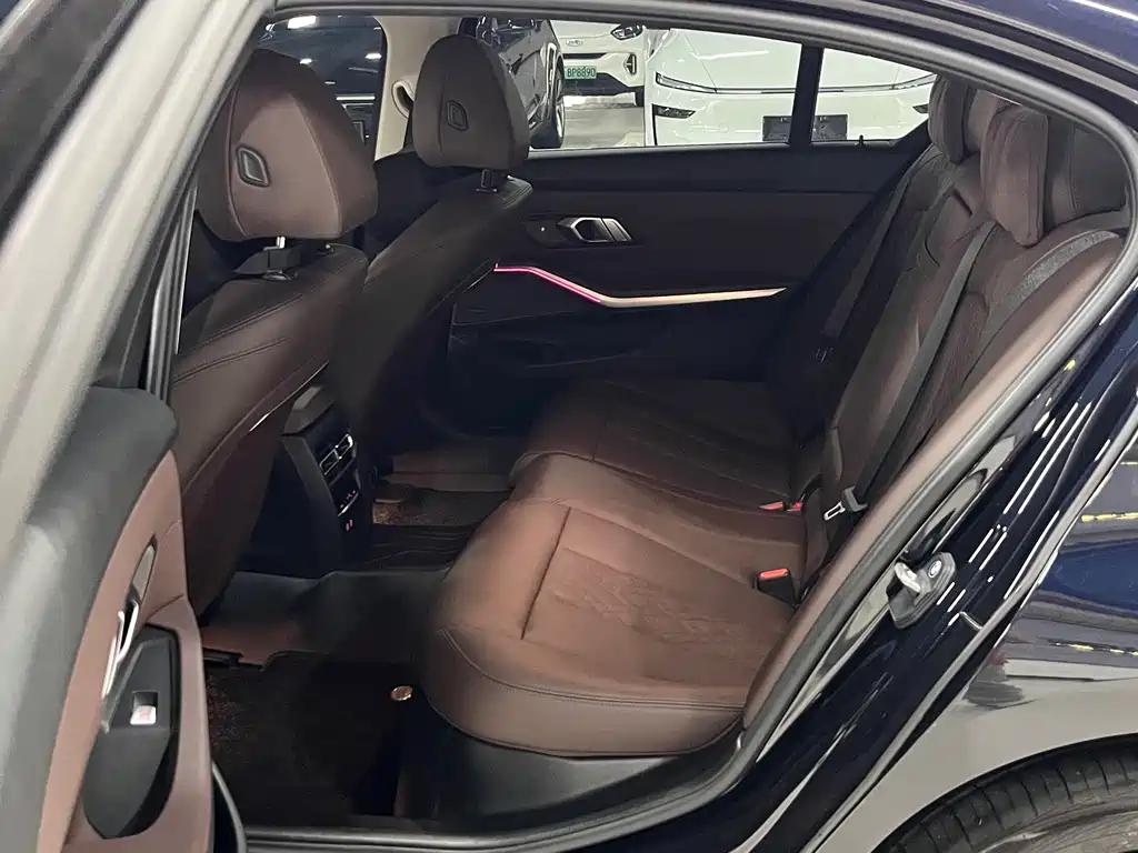 BMW i3 2023 — фото 10