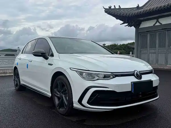 Volkswagen Golf 2022