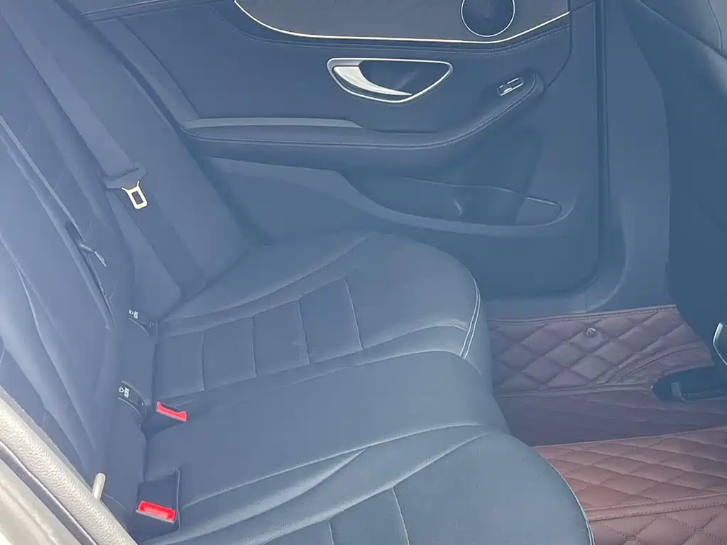 Mercedes-Benz C-Class 2020 — фото 11