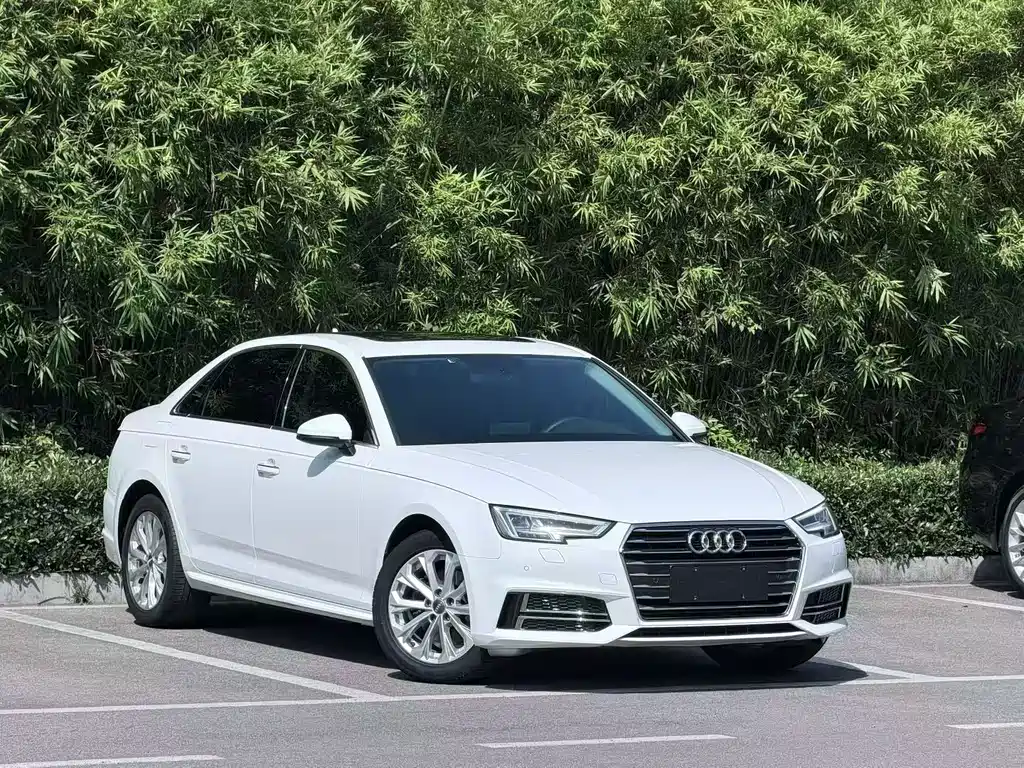 Audi A4L 2020