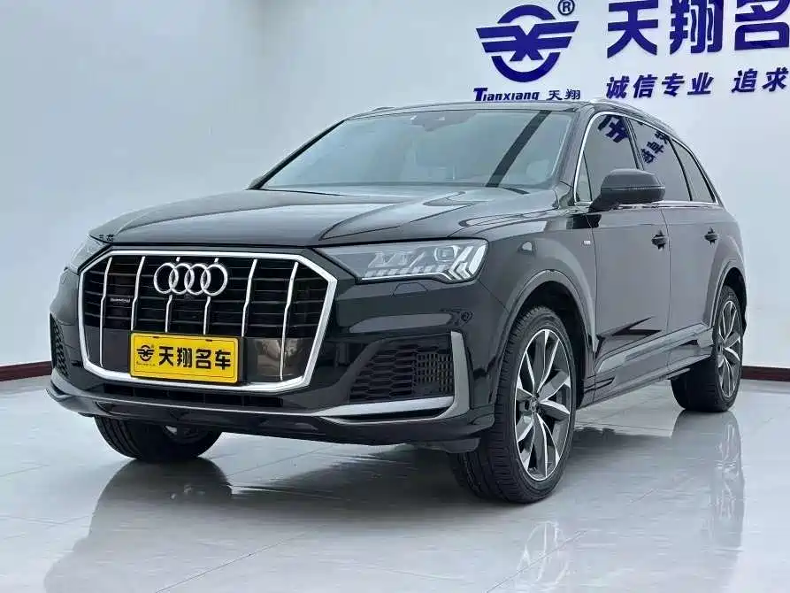 Audi Q7 2021 — фото 1