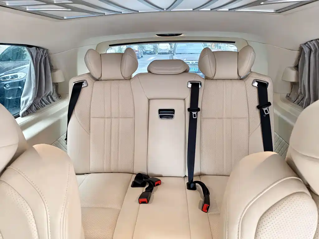 Mercedes-Benz Vito 2022 — фото 32