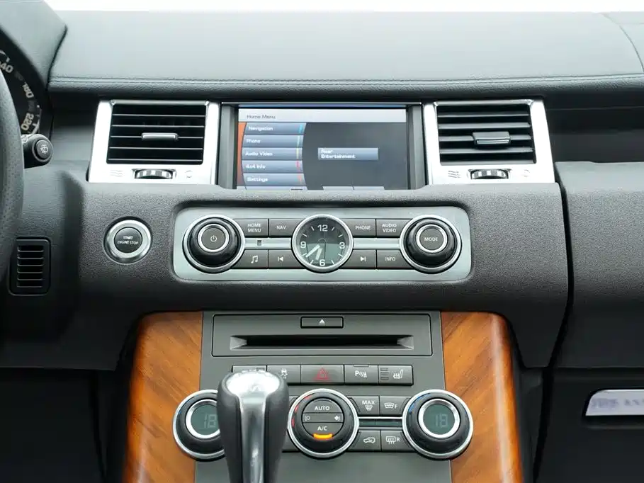Land Rover Sport 2010 — фото 21