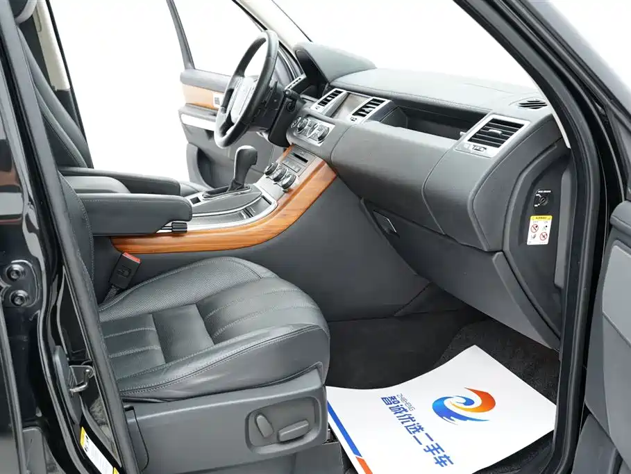 Land Rover Sport 2010 — фото 31