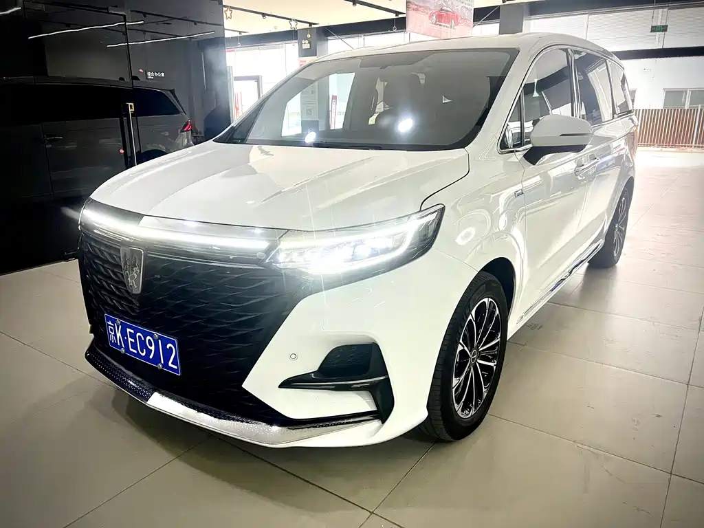 Roewe iMAX8 2022 — фото 1