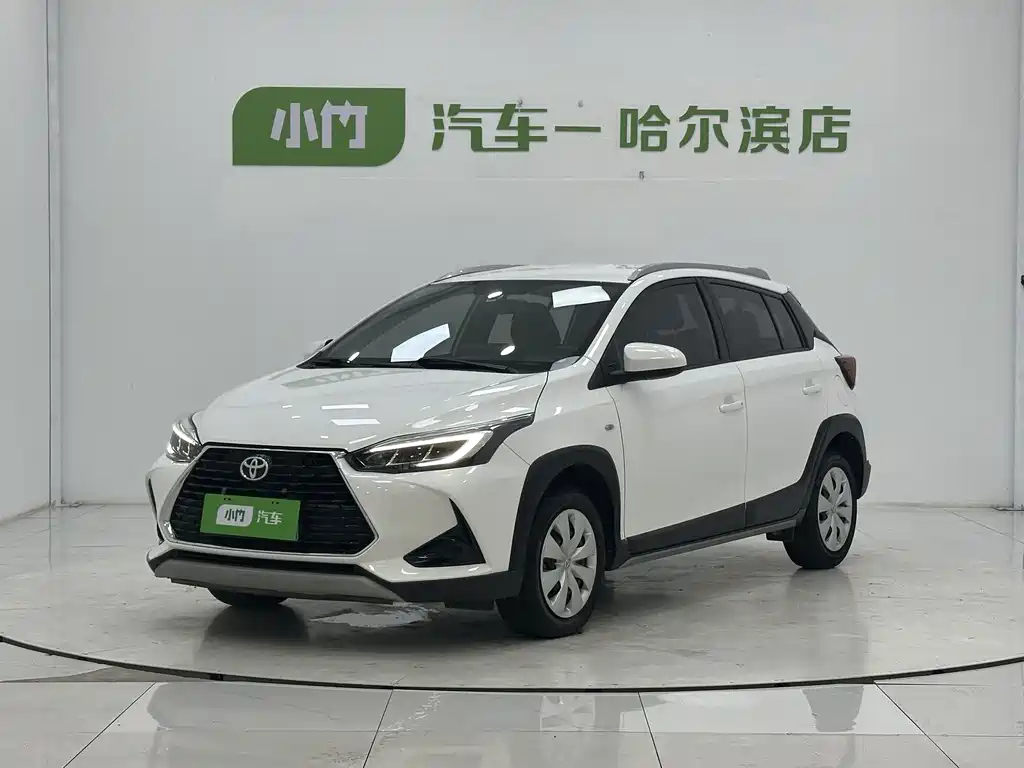 Toyota Yaris L 2021