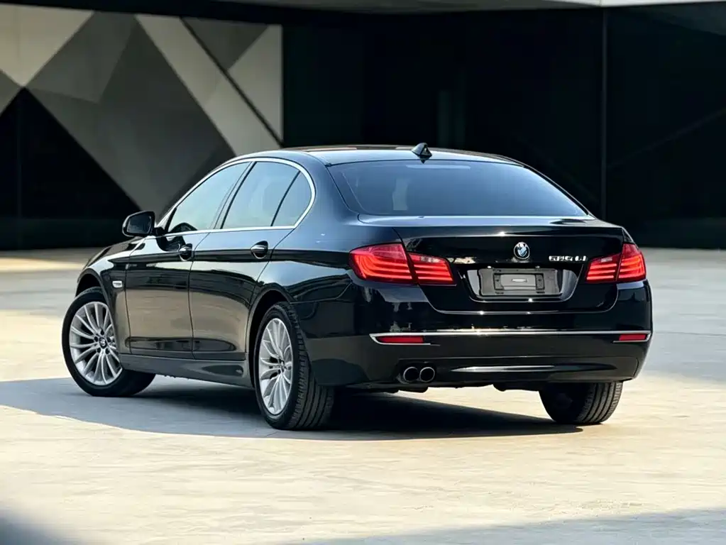 BMW 5 Series 2016