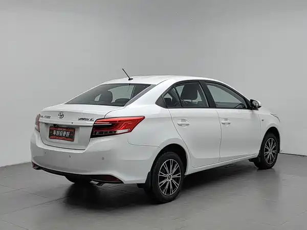 Toyota Yaris L 2019