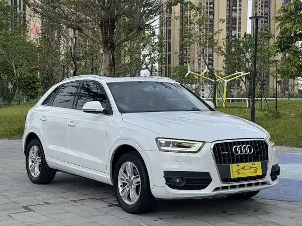 Audi Q3 2014