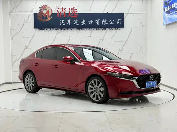 Mazda 3 Axela 2024
