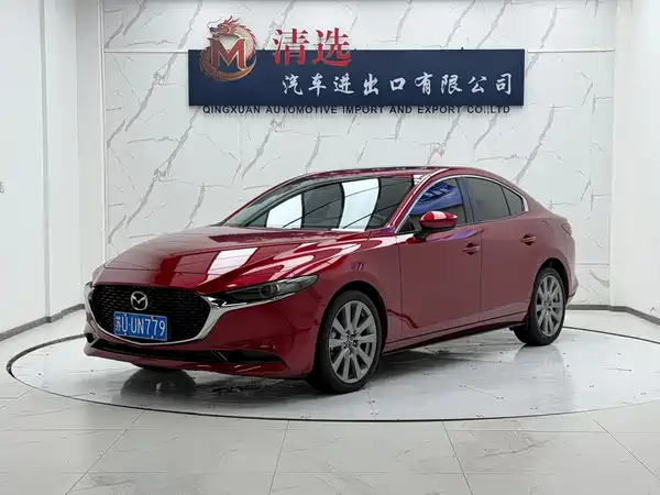 Mazda 3 Axela 2024