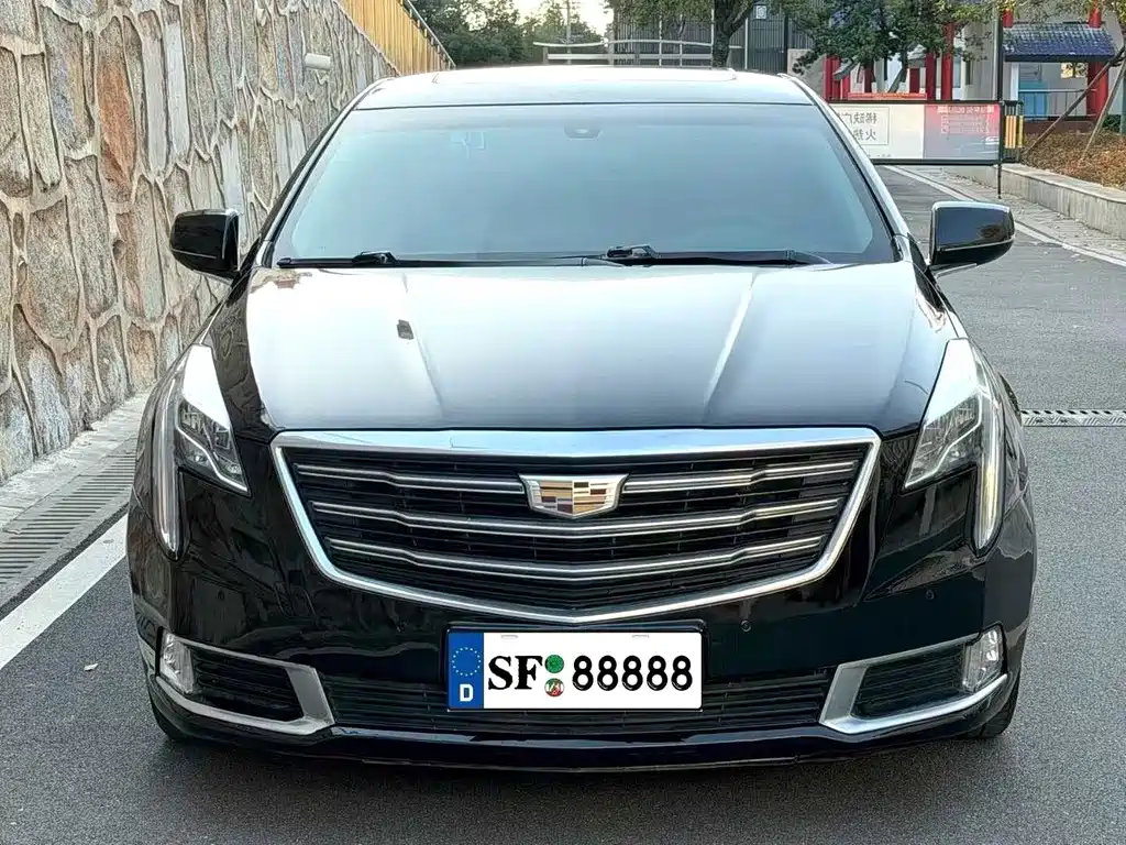 Cadillac XTS 2019 — фото 13