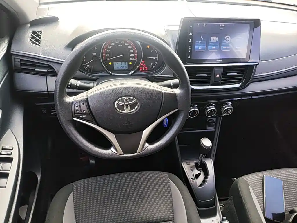 Toyota Vios 2022 — фото 11