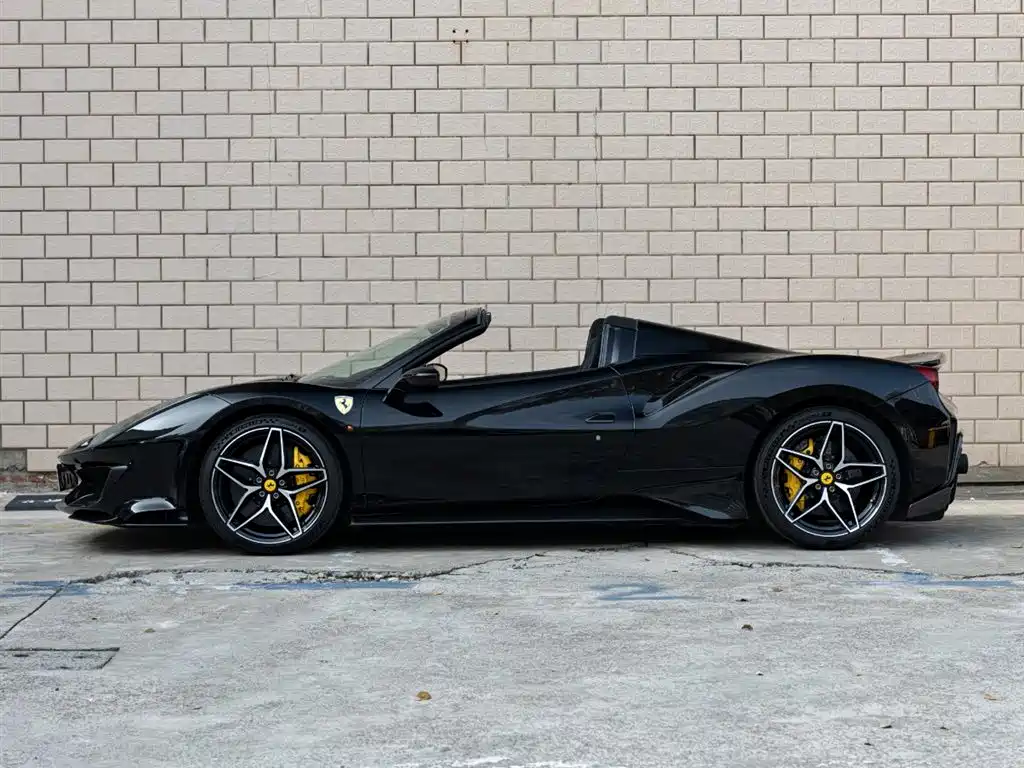 Ferrari 488 2019 — фото 7