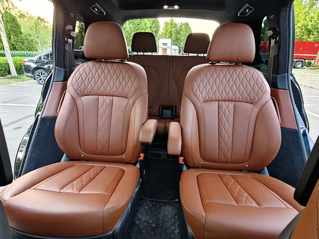 BMW X7 2020 — фото 26