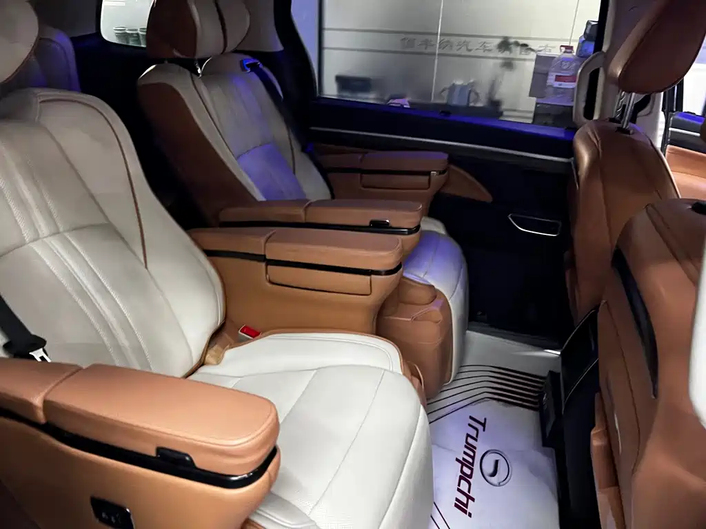 GAC Motor Trumpchi M8 2021 — фото 14