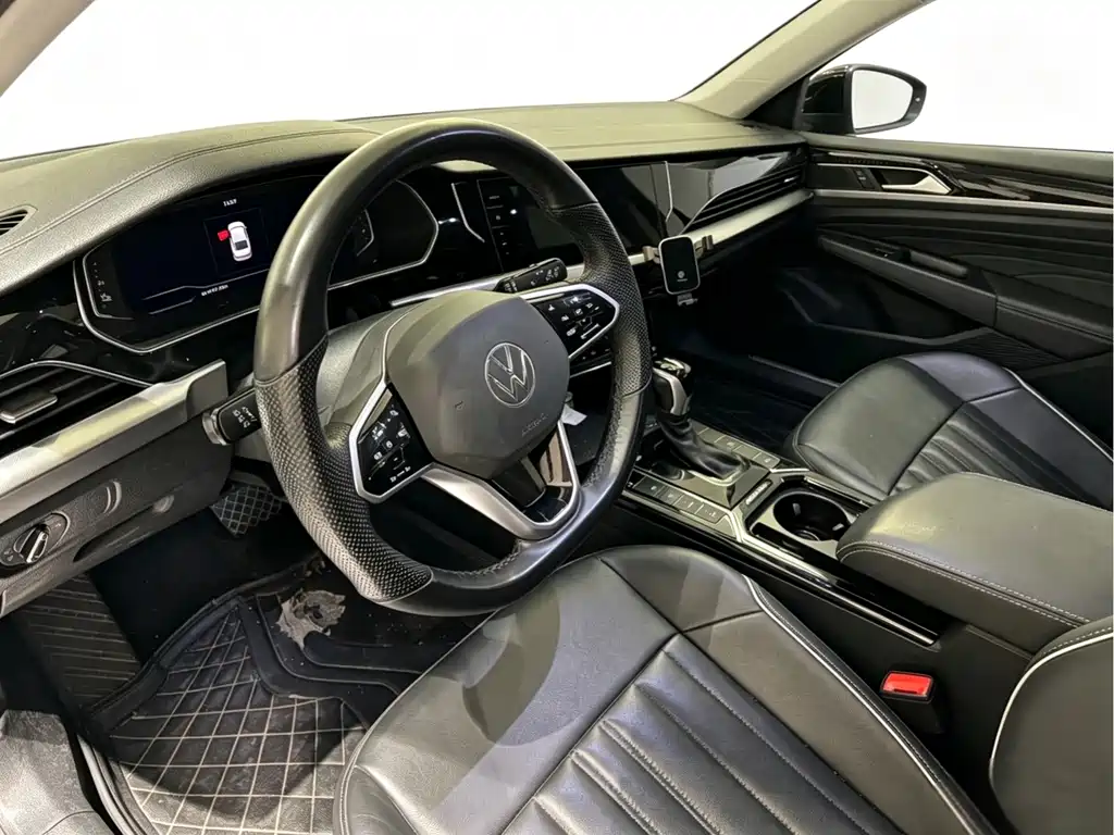 Volkswagen Passat PHEV 2023 — фото 7