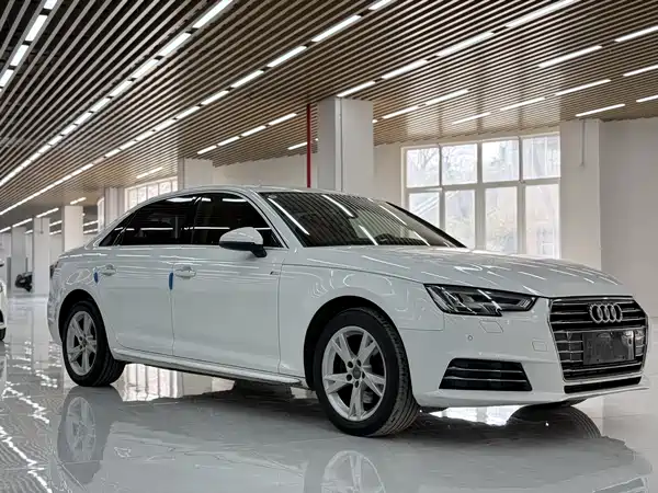 Audi A4L 2018