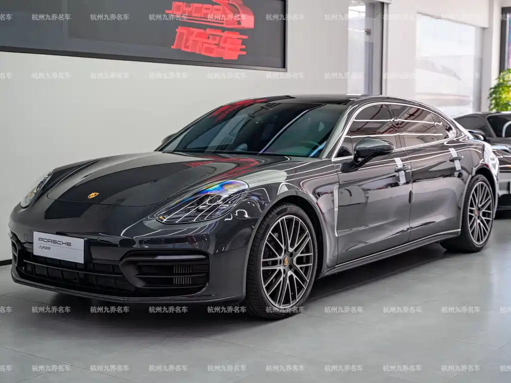 Porsche Panamera 2023 — фото 1