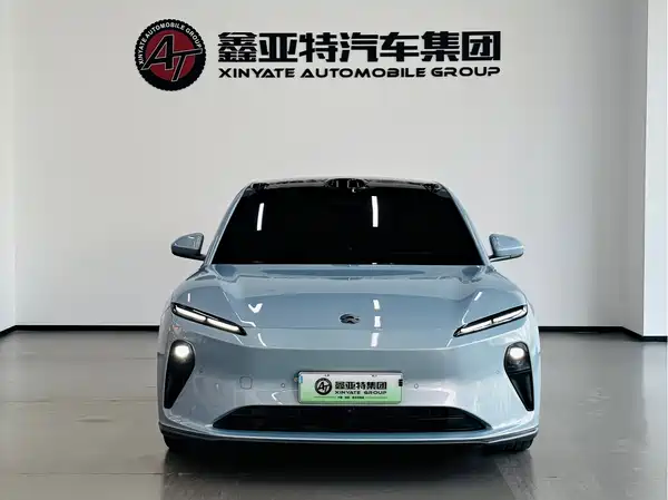 NIO ET5 2022