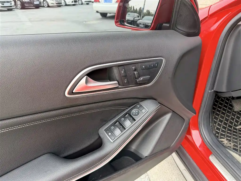Mercedes-Benz GLA 2017 — фото 17