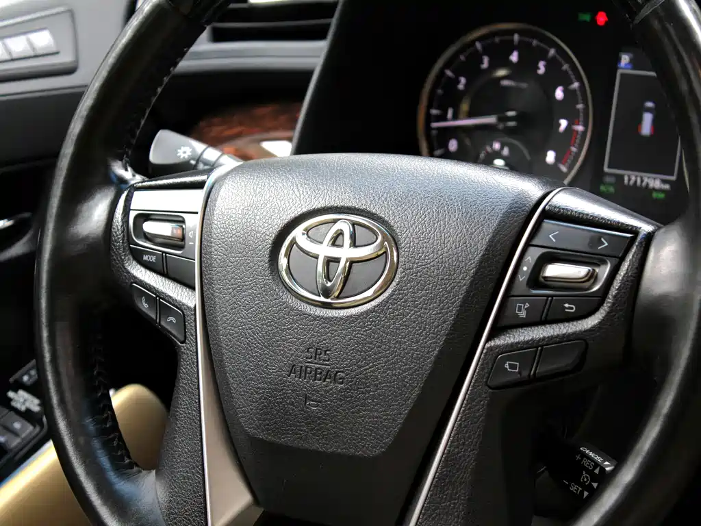 Toyota Alphard 2019 — фото 8