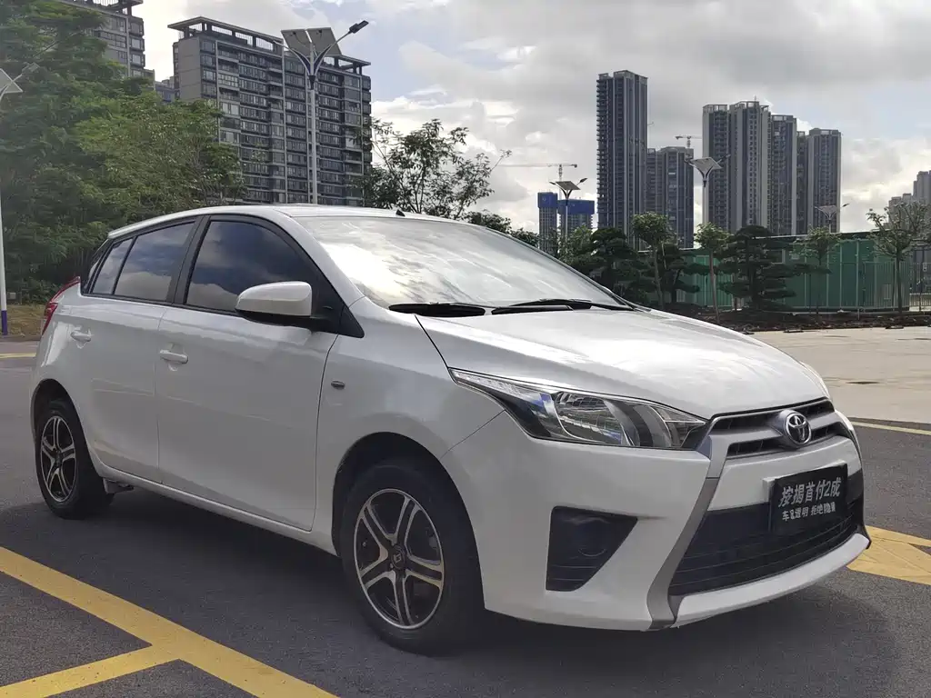 Toyota Yaris L 2016