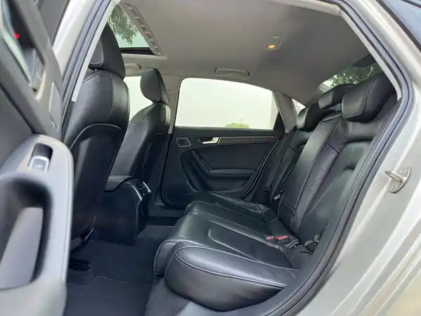 Audi A4L 2016