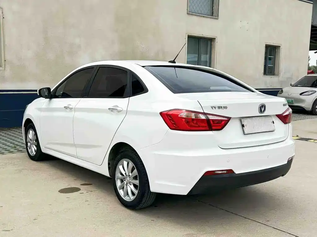 Changan V7 2018