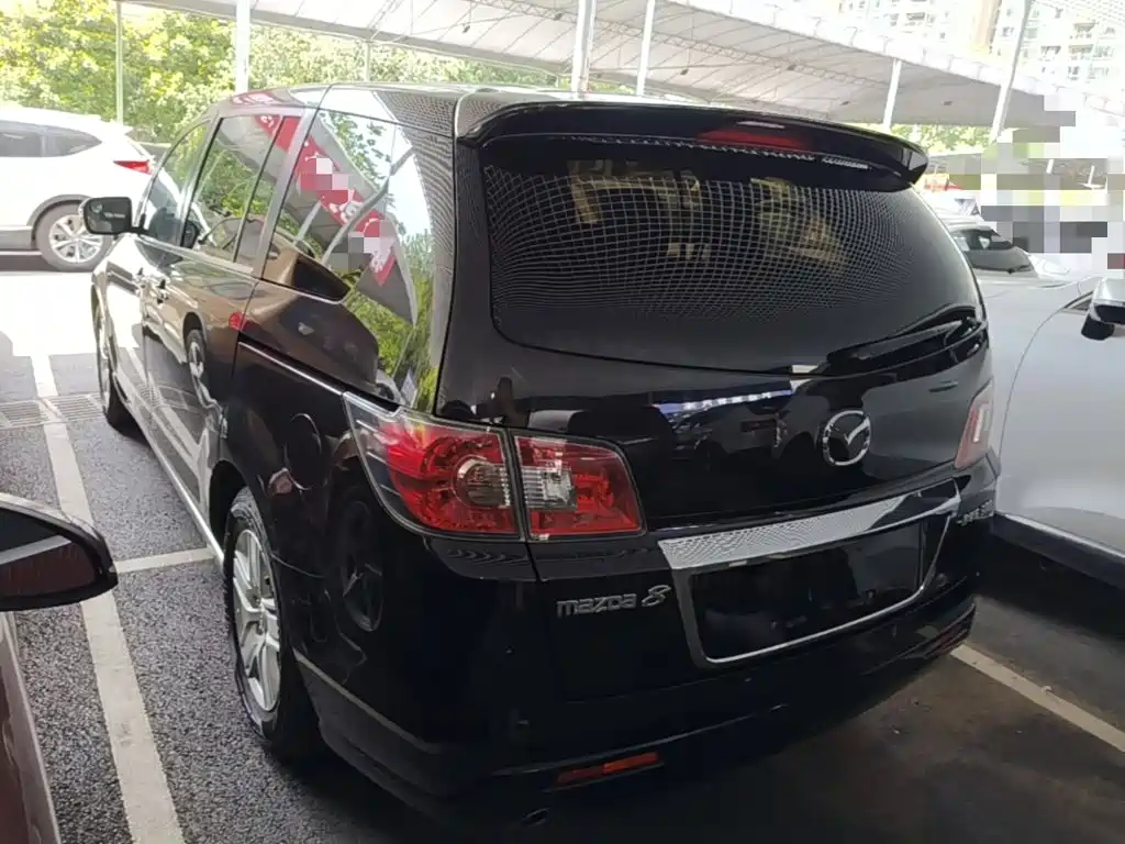 Mazda 8 2016
