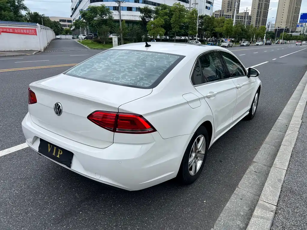 Volkswagen Lamando 2018 — фото 10