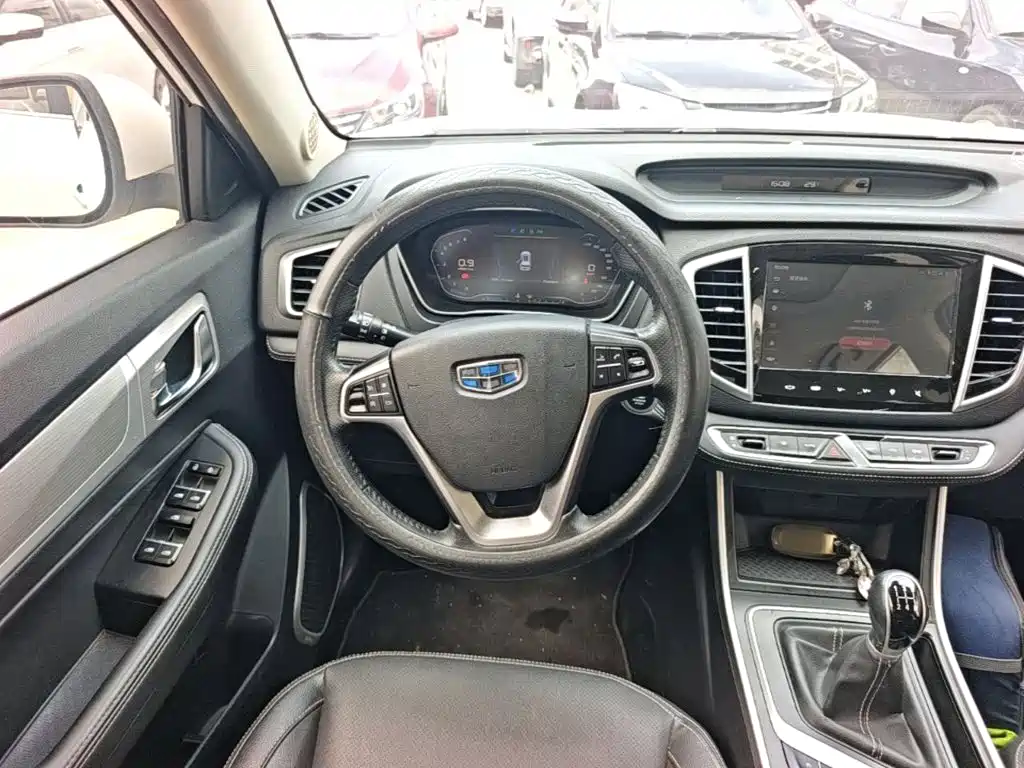 Geely Vision X6 2018 — фото 11