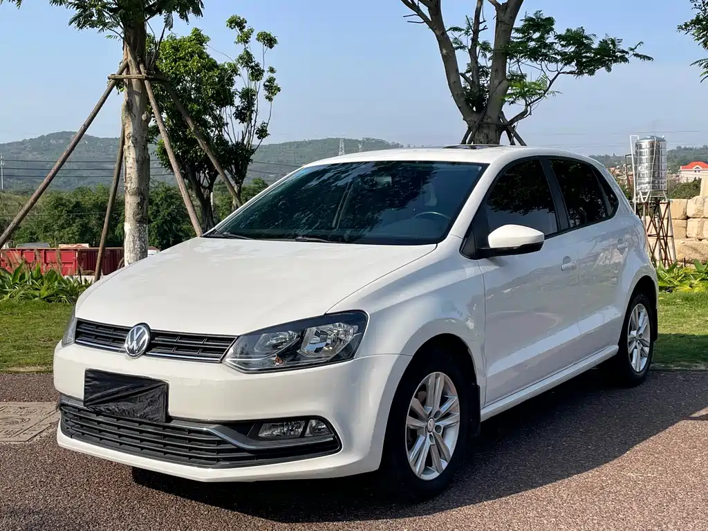 Volkswagen Polo 2016 — фото 1
